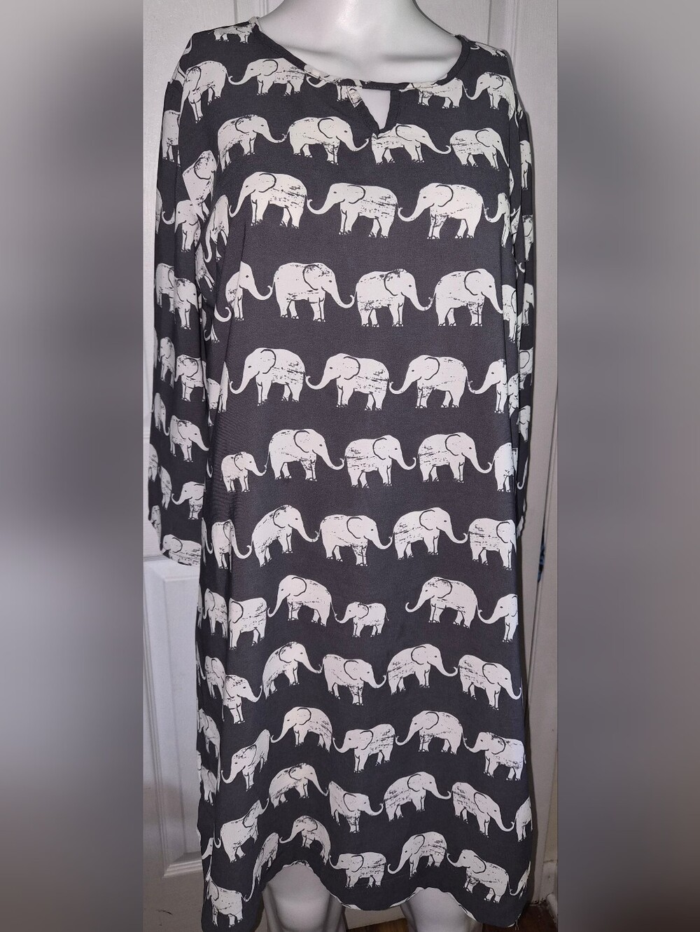 b. Boutique by Evergreen Grey White Elephant Print V-Notch Shift Dress